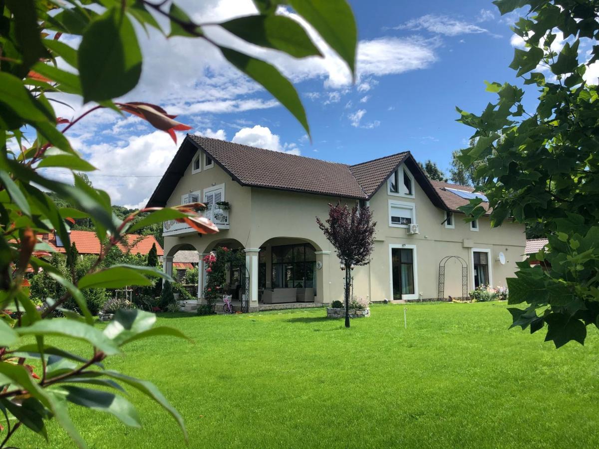 Casa Runcu Hotell Runcu  Exteriör bild